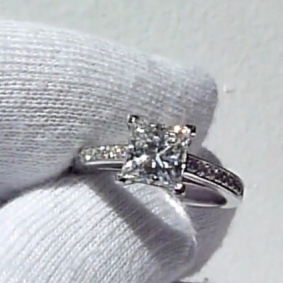 NEW💍925 STERLING SILVER DIAMOND ENGAGEMENT RING, CUTE RING, SHINY RING. - Picture 6 of 6